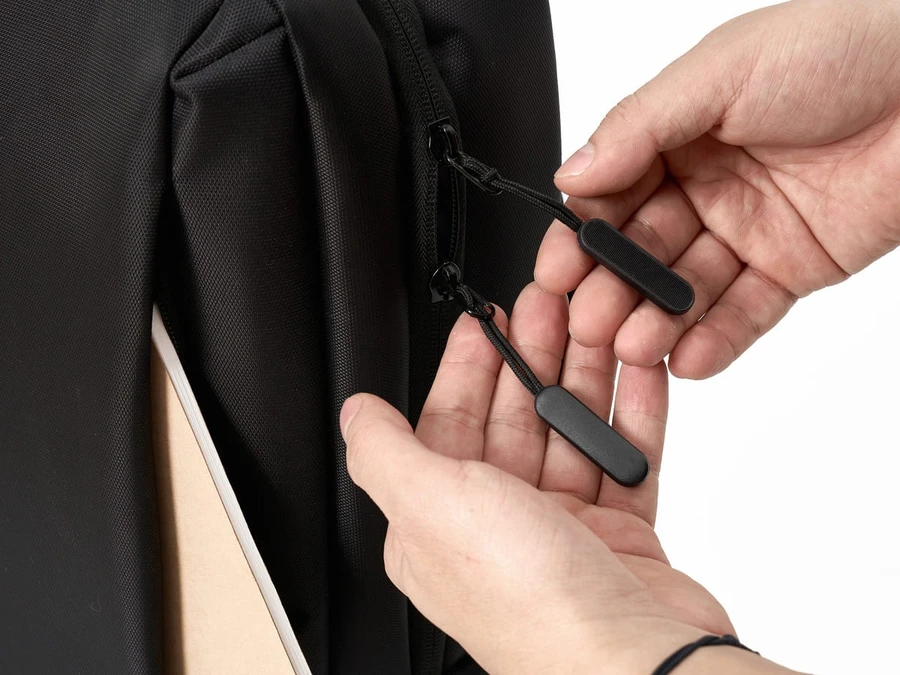 Khóa kéo mượt mà, gia công chắc chắn