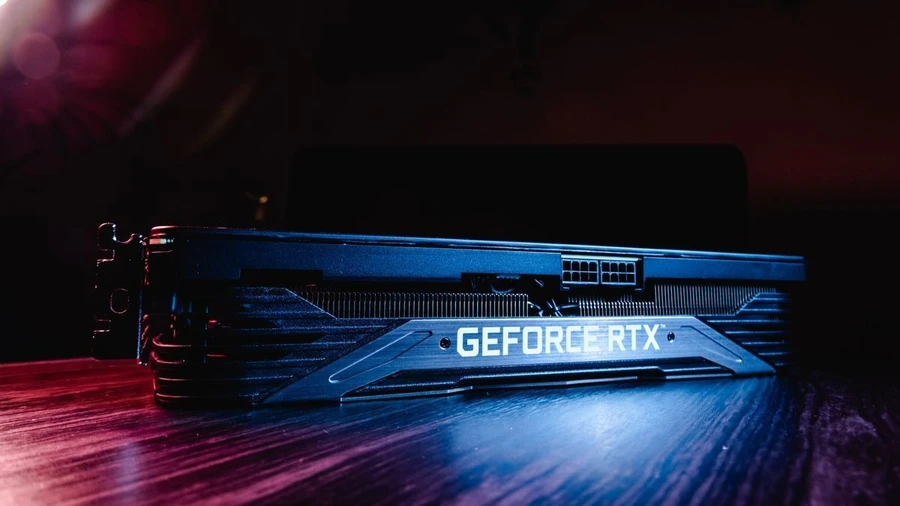 Đối với những ai tìm kiếm laptop chơi game giá rẻ để chiến PUBG, card đồ họa GTX 1650 là một lựa chọn phổ biến với mức giá phải chăng, mang lại hiệu năng ổn định, cho phép chơi game ở mức thiết lập trung bình với khung hình chấp nhận được. Nhưng nếu muốn trải nghiệm chơi game mượt hơn với đồ họa đẹp mắt, RTX 3050 sẽ là lựa chọn đáng cân nhắc, dù mức giá sẽ cao hơn.