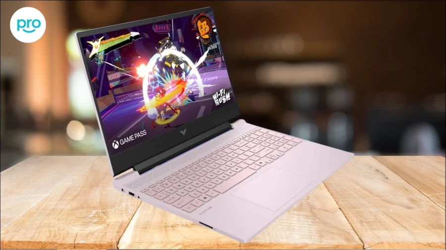 HP Victus 15 sở hữu một thiết kế tối giản nhưng vẫn mang đậm phong cách gaming