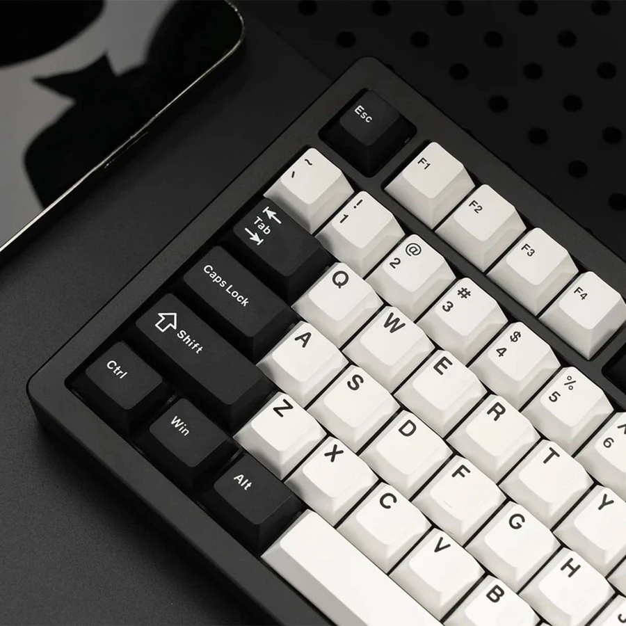 Khung bàn phím được chế tác từ hợp kim nhôm cao cấp qua công nghệ CNC tiên tiến
