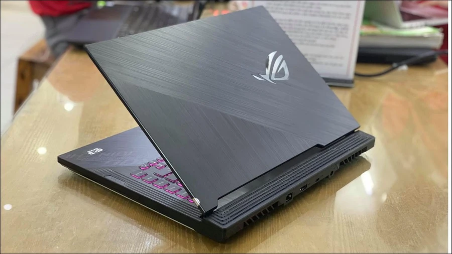 Asus ROG Strix G15 là một quái vật hiệu năng trong phân khúc laptop gaming cao cấp