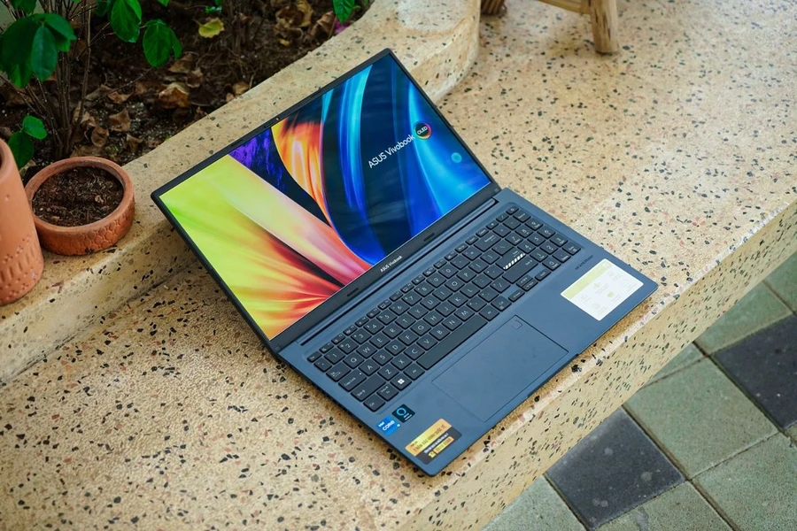 Asus Vivobook 15X OLED (M1503QA) là một chiếc laptop hướng đến người dùng phổ thông