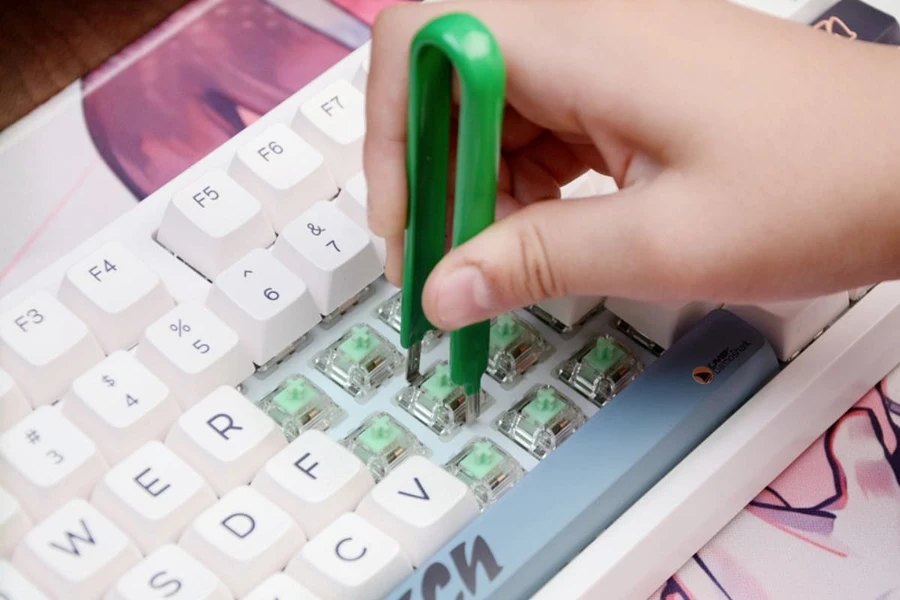 Bàn phím cơ Darmoshark K6 với keycap PBT cao cấp và switch Gateron G Pro