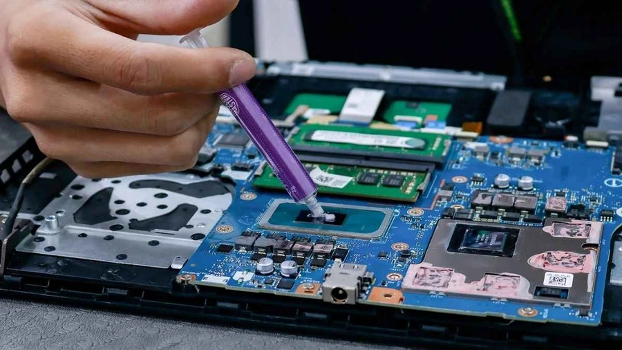 Vệ sinh laptop định kỳ để ngăn chặn và khắc phục tình trạng quạt kêu to