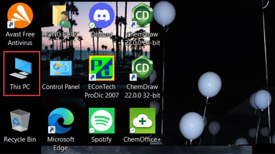Kích chuột phải vào biểu tượng This PC (hoặc My Computer) trên màn hình desktop hoặc trong File Explorer.