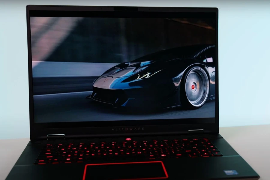 Màn hình của Alienware m16 R2 sở hữu bộ thông số ấn tượng