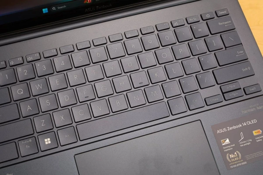 Trải nghiệm bàn phím và touchpad trên Zenbook 14 UX3405CA