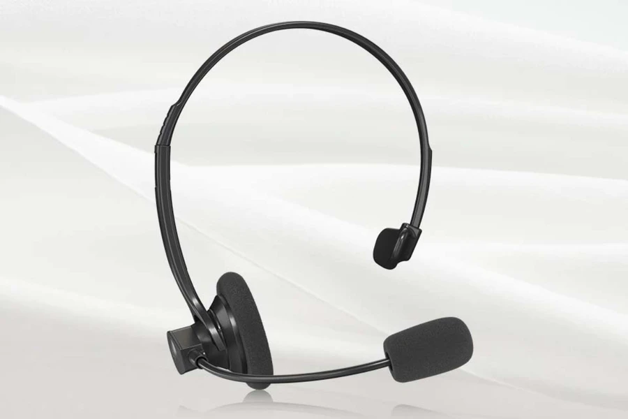 Headset là tai nghe tích hợp micro, thường có thiết kế choàng đầu hoặc nhét tai