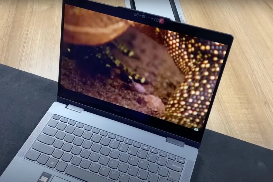 Mãn nhãn với chất lượng hình ảnh trên Lenovo IdeaPad 5 2-in-1 14Q8X9