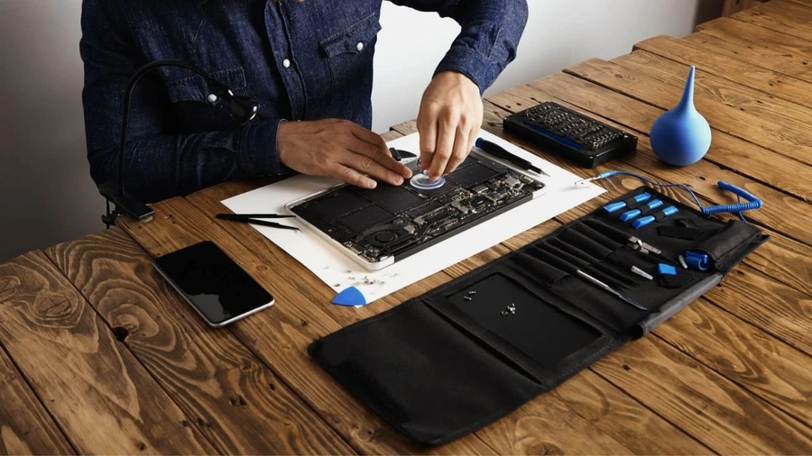 Nếu đã thử mọi cách mà bàn phím vẫn không hoạt động, hãy mang laptop đến trung tâm sửa chữa.