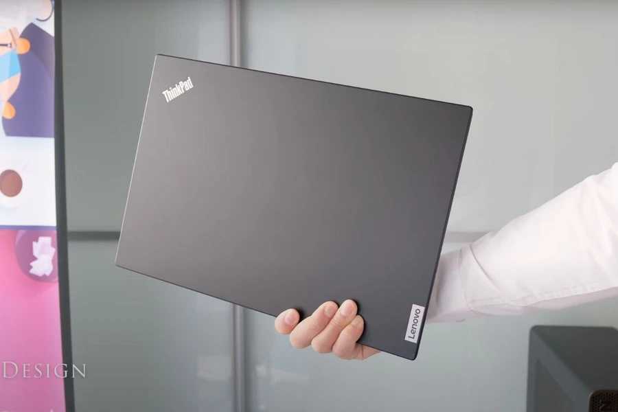 Lenovo ThinkPad P15v Gen 2 sở hữu vẻ ngoài đầy quyến rũ không kém phần sang trọng