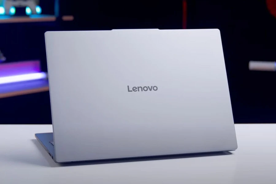 Lenovo IdeaPad Slim 3 15IRH10 83K1002PVN sở hữu thiết kế đơn giản, hiện đại