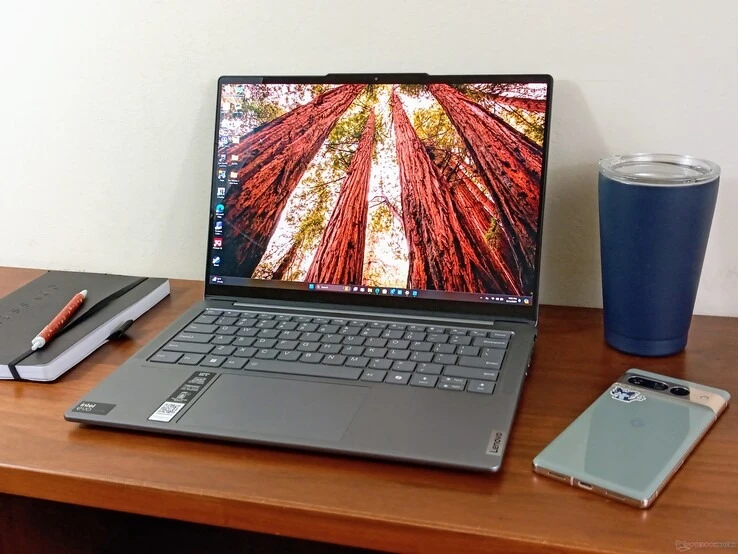Lenovo Yoga Slim 7 14IMH9 xử lý mượt mà các tác vụ