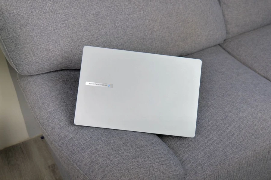 ASUS ExpertBook P1403CVA-i716-63WS là mẫu laptop văn phòng có cấu hình mạnh mẽ, đa nhiệm