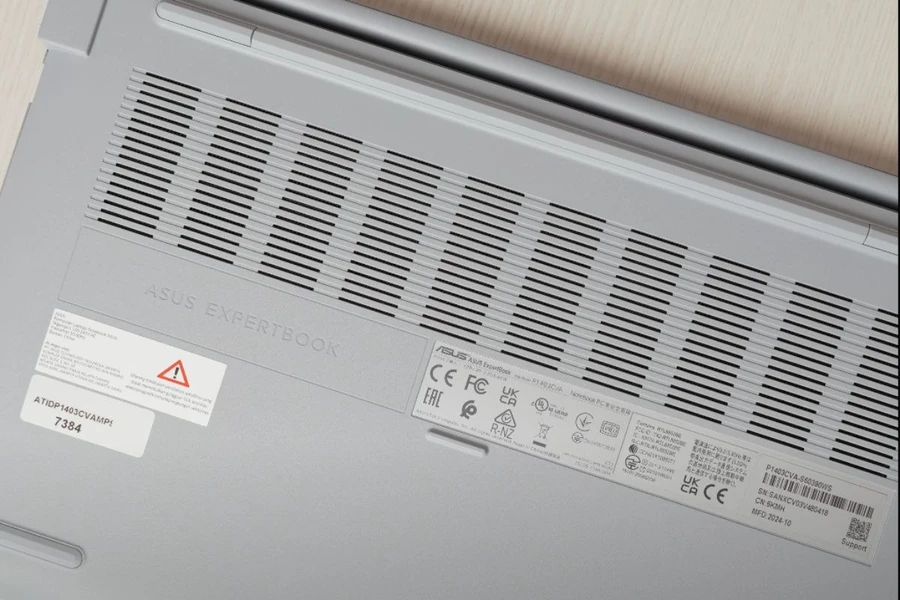 ASUS ExpertBook P1403CVA được trang bị hệ thống tản nhiệt ExpertCoo
