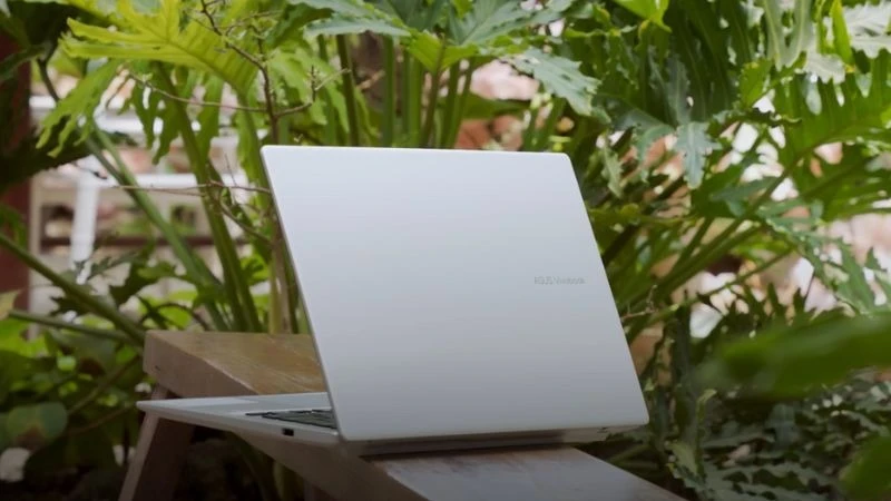 Asus Vivobook 14 A1407CA-LY008WS là mẫu laptop phù hợp cho sinh viên, học sinh và dân văn phòng