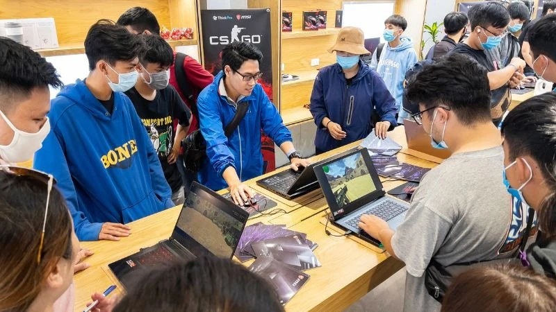 Asus Vivobook 15 OLED A1505VA-L1688W trả góp 0% tại ThinkPro