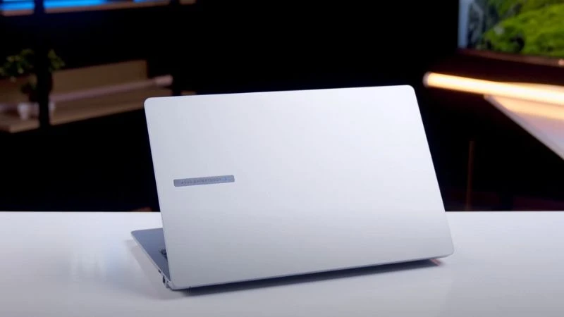 Asus ExpertBook P1503CVA-i716-50W phù hợp cho dân văn phòng và thiết kế đồ họa nhẹ