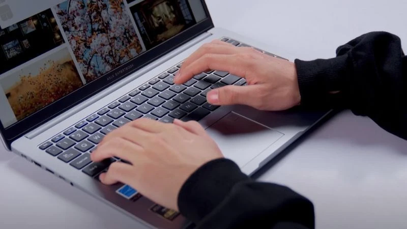 Asus ExpertBook P1503CVA-i716-50W có thời gian sử dụng từ 5 - 7 tiếng