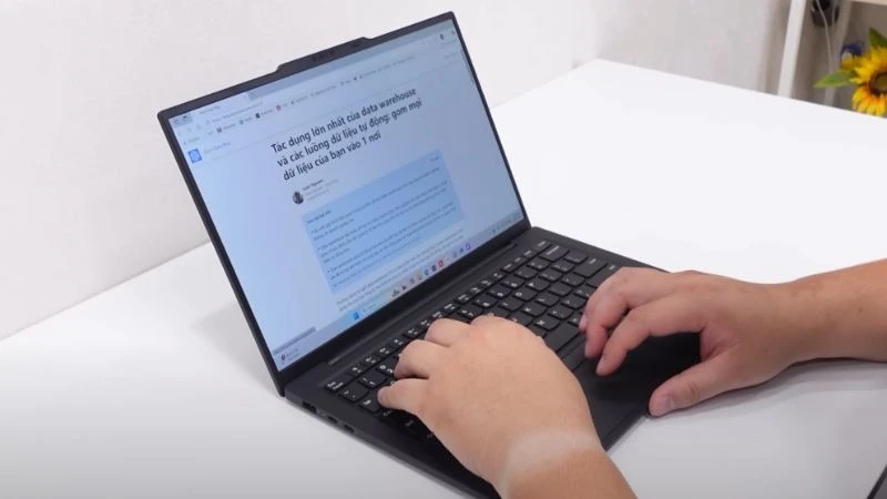 Lenovo ThinkPad X1 Carbon Gen 13 21NX003BVN có tốc độ và đa nhiệm mượt mà