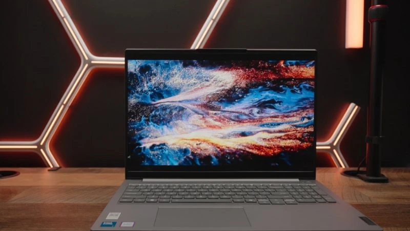 Lenovo ThinkBook 16 G8 IRL 21SH0098VN có hình ảnh hiển thị sắc nét