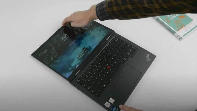 Màn hình Lenovo ThinkPad Neo 14 không có cảm ứng