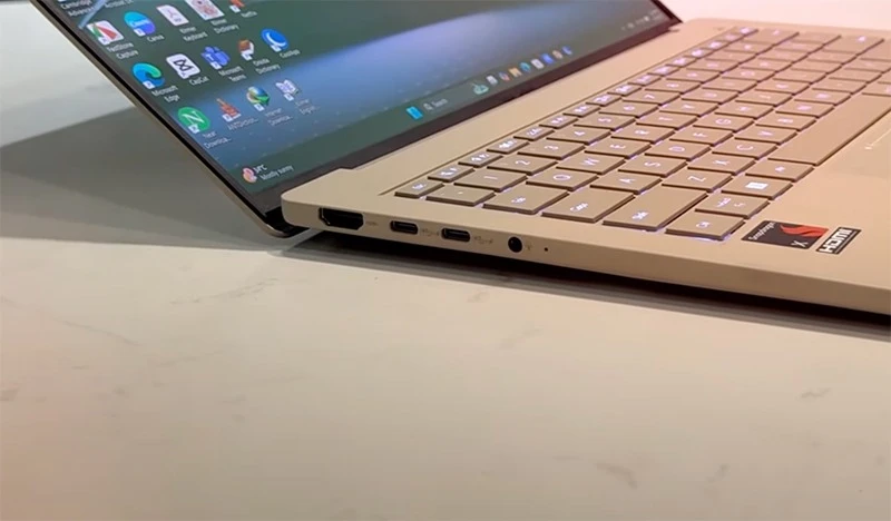 ASUS Zenbook A14 UX3407QA-QD299WS - Đa dạng cổng kết nối