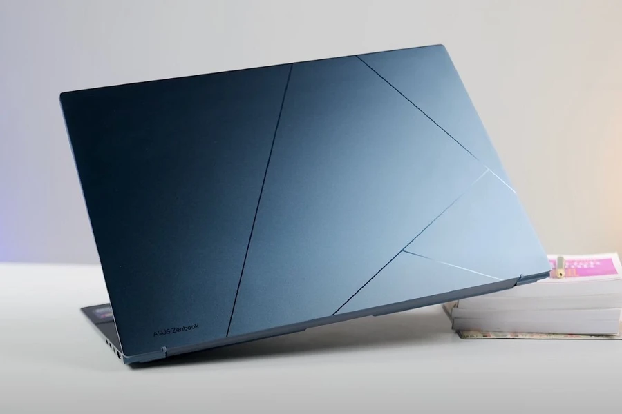 Laptop ASUS Zenbook 14 UX3405CA-PZ204WS có giá như thế nào?