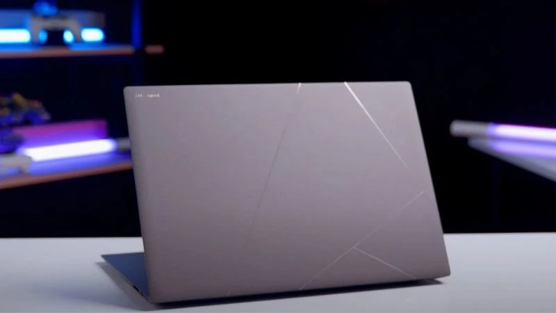 Ưu điểm nổi bật của ASUS Zenbook S16 UM5606KA-RK113WS