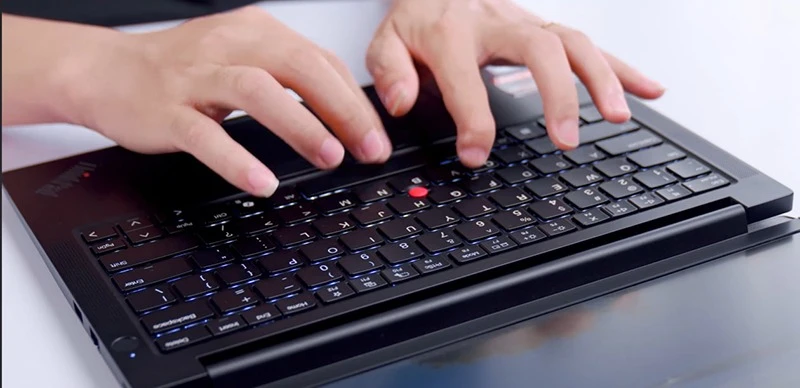 Lenovo ThinkPad E14 Gen 7 21SX002YVN cân mọi tác vụ