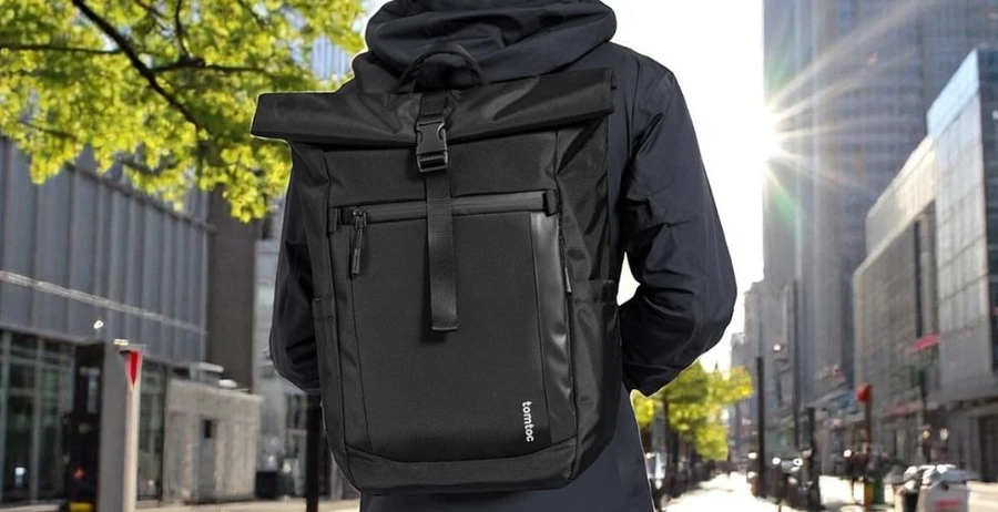 Tomtoc T61 được sản xuất từ vải nylon tái chế