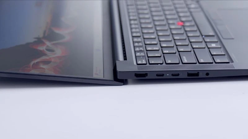 Lenovo ThinkPad E14 Gen 7 21SX002UVN bản lề mở rộng 180 độ