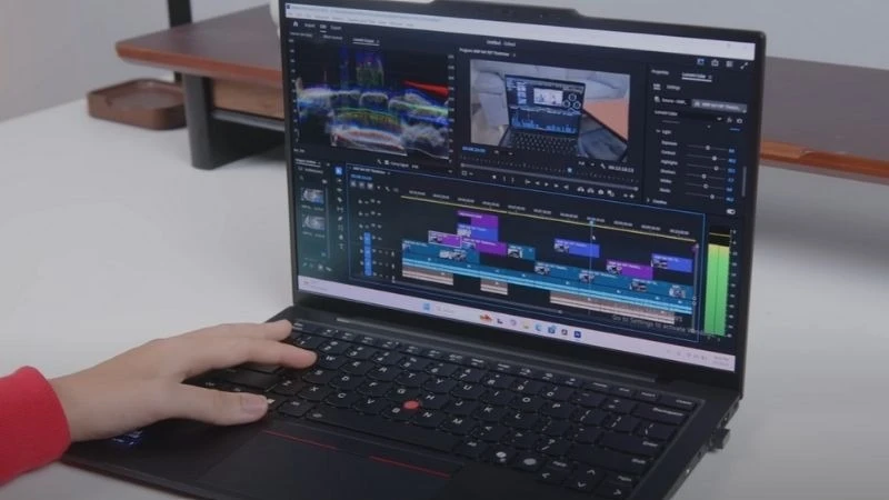 Lenovo ThinkPad X1 Carbon Gen 13 21NX0038VN có thể thiết kế đồ họa nhẹ
