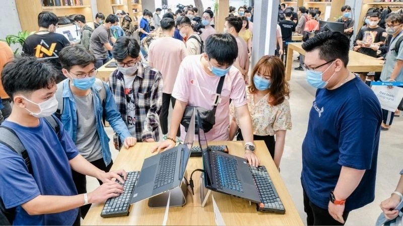 Lenovo ThinkPad X1 Carbon Gen 13 21NX0038VN được bán chính hãng tại ThinkPro với giá ưu đãi