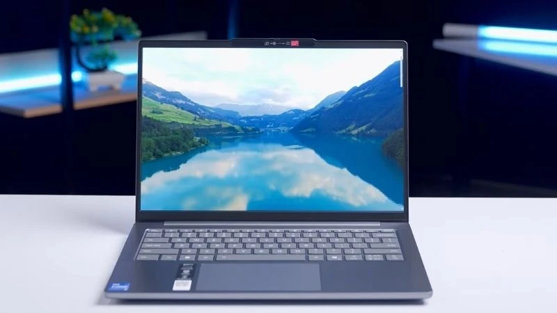 Màn hình OLED 14 inch - Lenovo IdeaPad Slim 5 14IAH10 83NC001VVN
