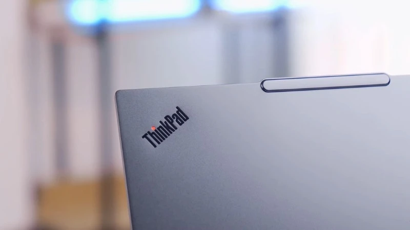 Pin 48WHr đủ cho cả ngày làm việc - Lenovo ThinkPad E14 Gen 7 21T90022VA