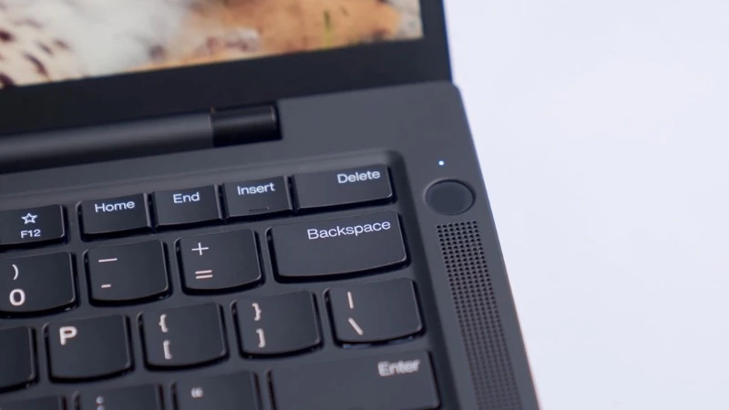 Pin 58Whr kết hợp trọng lượng nhẹ - Lenovo ThinkPad T14s Gen 6 21R10005VN