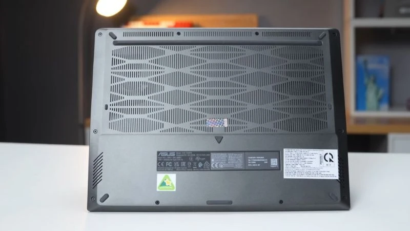ASUS TUF Gaming A14 FA401KM-RG010WS có phần mềm bản quyền đi kèm