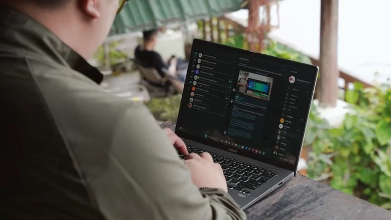 GPU Adreno™ trên Asus Vivobook S14 S3407QA-SF043WS cho khả năng xử lý đồ họa nhẹ nhàng