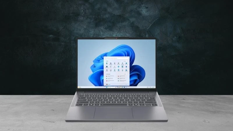 Lenovo IdeaPad Slim 3 14ARP10 83K6000BVN có không gian lưu trữ rộng rãi
