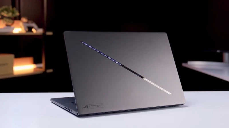 Tổng quan Asus ROG Zephyrus G16 GU605CX-QR083W