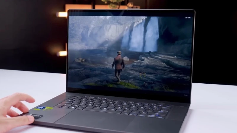 Đa nhiệm trơn tru với 64GB RAM - Asus ROG Zephyrus G16 GU605CX-QR083W