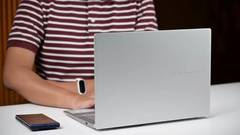 Tổng quan laptop Asus Vivobook S14 M3407KA-SF032WS
