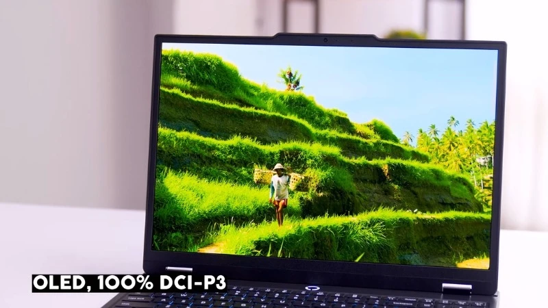 Màn hình OLED 15.1 inch 165Hz - Lenovo Legion 5 15IRX10 83LY00A7VN