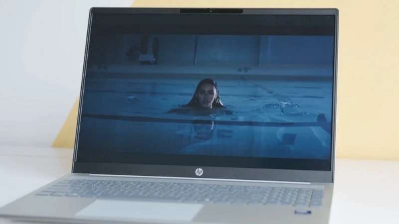 HP OmniBook 5 AI 16-AF1046TU BZ7Q8PA sử dụng windows 11 