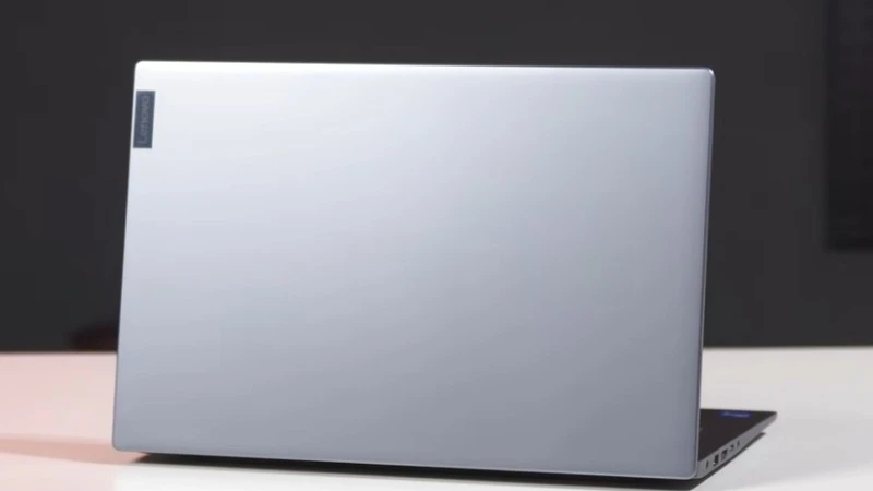 Lenovo V14 G5 IRL 83HD0032VN phù hợp cho học sinh, sinh viên, dân văn phòng