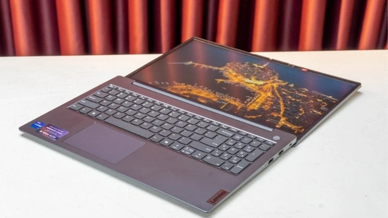 Laptop Lenovo V15 G5 IRL 83HF00BUVA phù hợp cho dân văn phòng, học sinh sinh viên