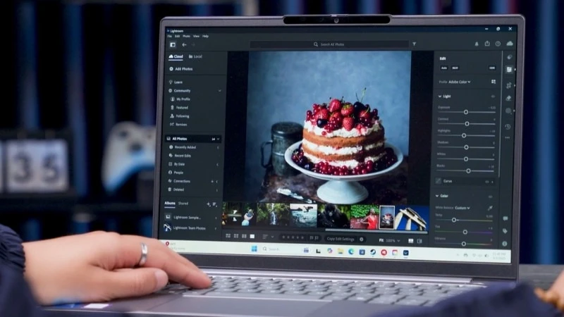 Lenovo ThinkBook 14 G9 IRL 21UY008KVA có đồ họa mạnh mẽ, đủ dùng cho công việc