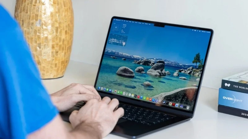 Apple Macbook Air M5 13 inch 2026 MDHE4SA/A phù hợp cho nhân viên văn phòng, sinh viên và người làm sáng tạo