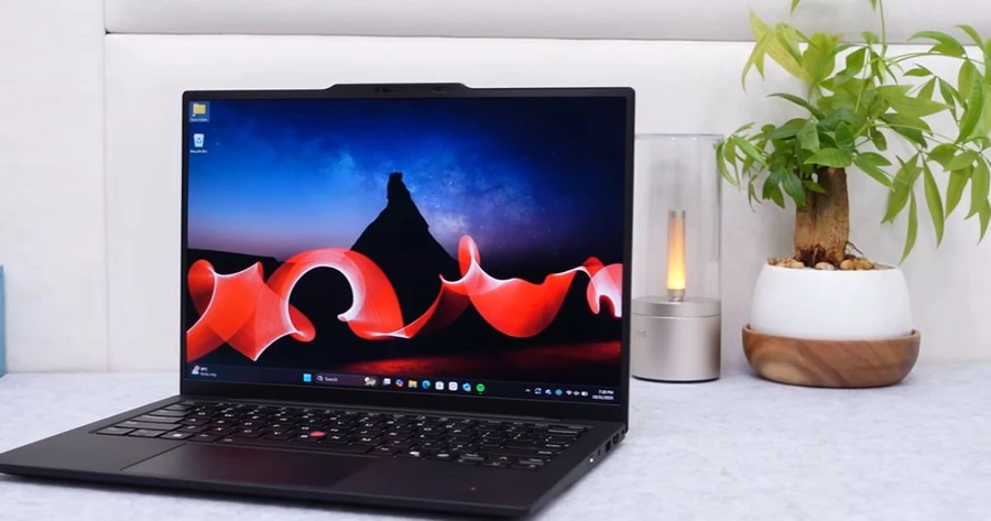 Thiết kế của Lenovo ThinkPad X1 Carbon Gen 13 21NS010EVN